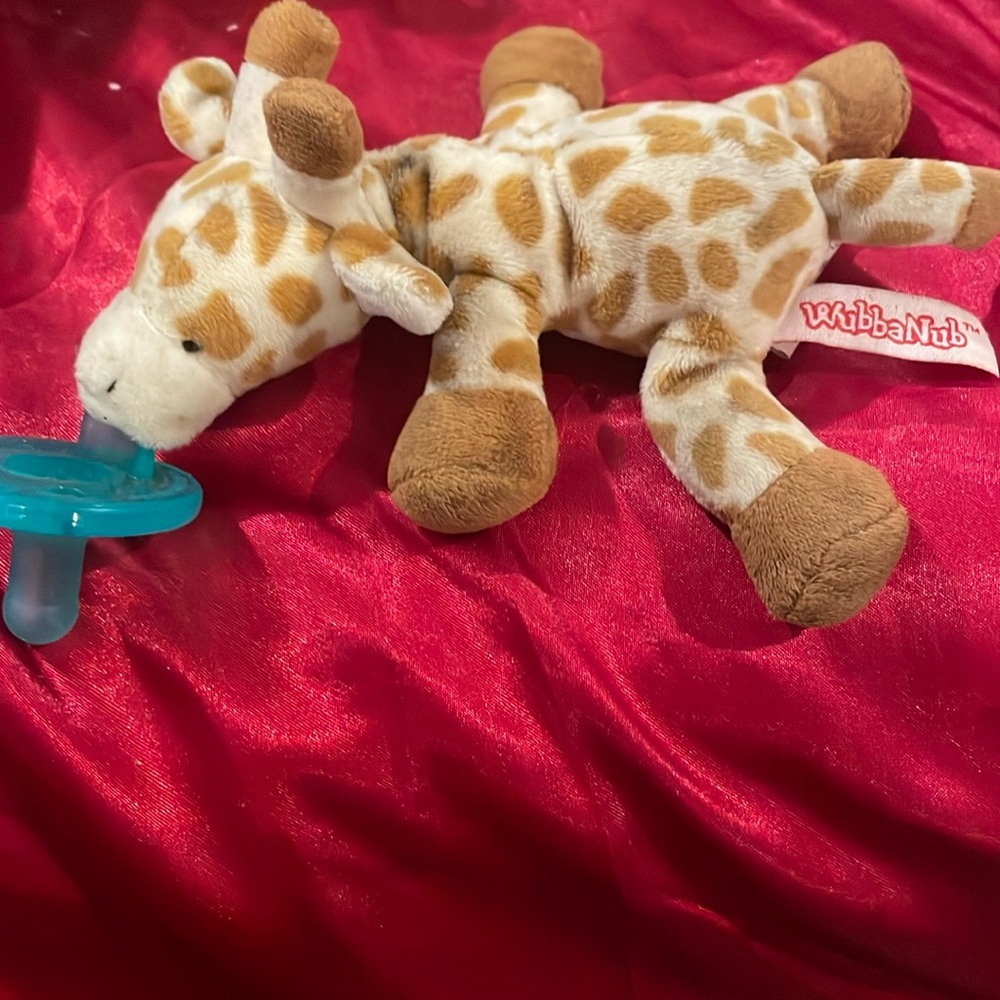 Vintage collectible Giraffe Wabanub Mary Meyer specialty products Inc.